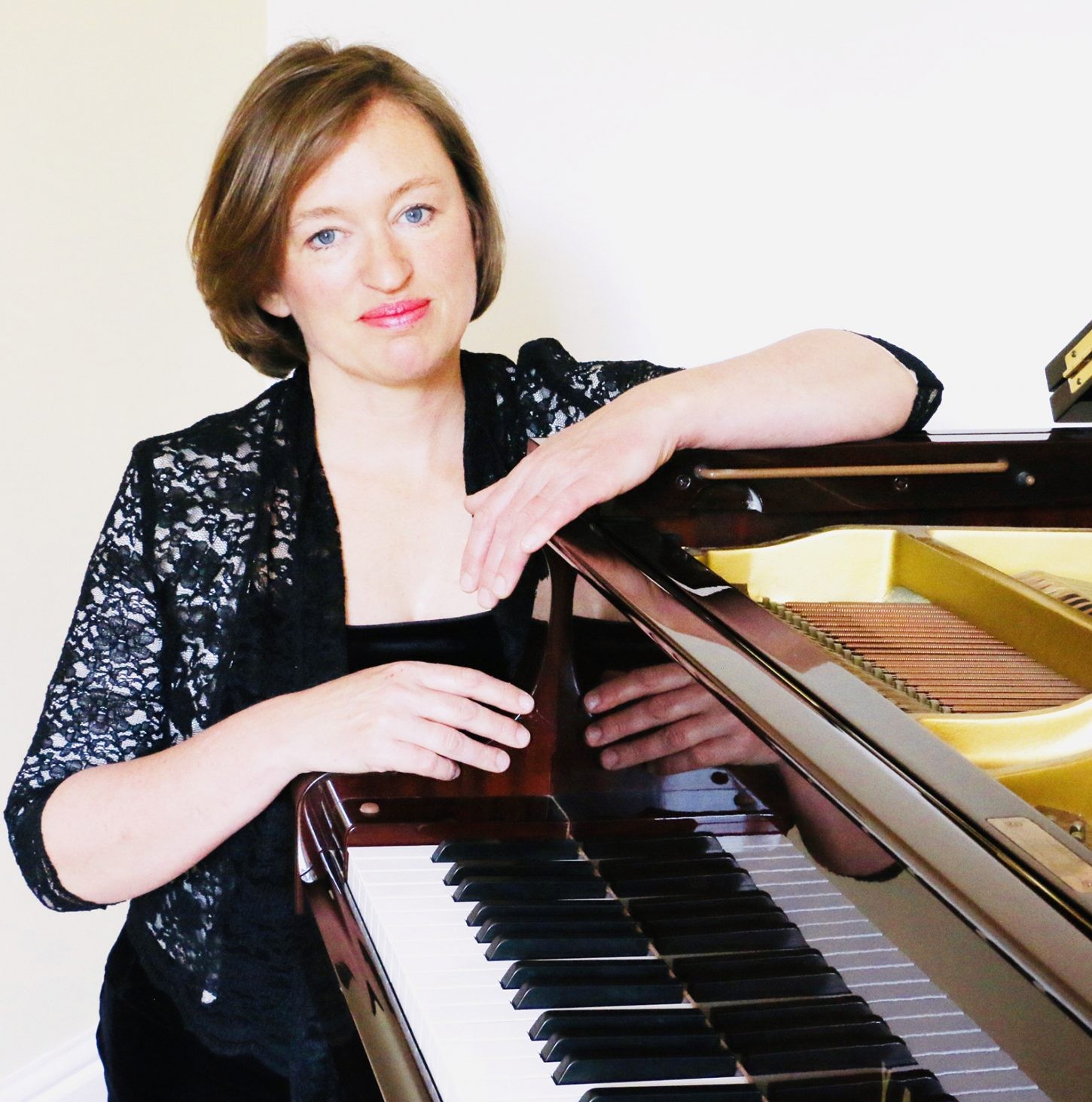 Janine Parsons – Pianist